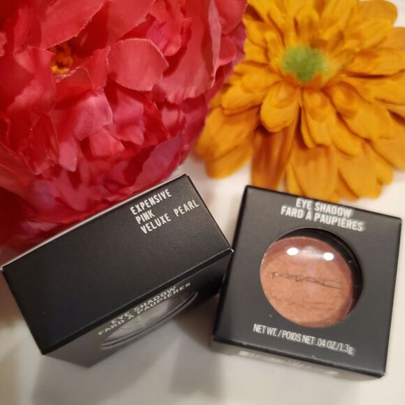 MAC Eyeshadow in Expensive Pink in Velux Pearl Finish - Picture 10 of 14